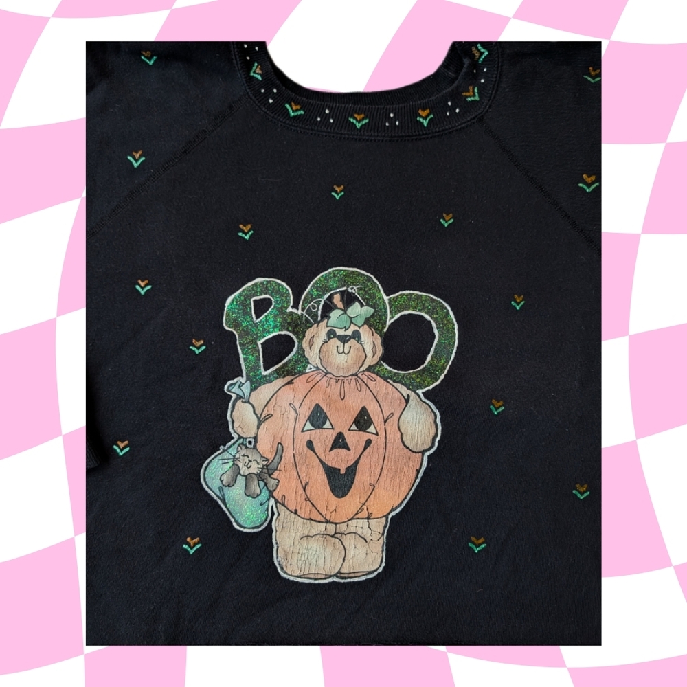 Hanes Black and Green Halloween Sweatshirt